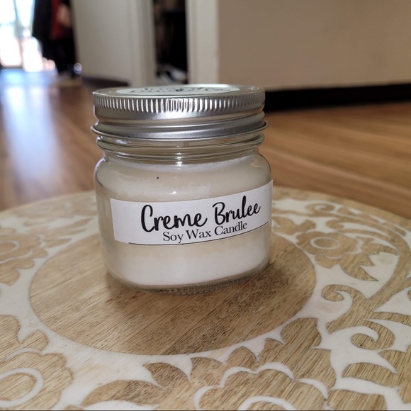 Creme Brûlée Soy Wax Candle - Picture 2 of 2